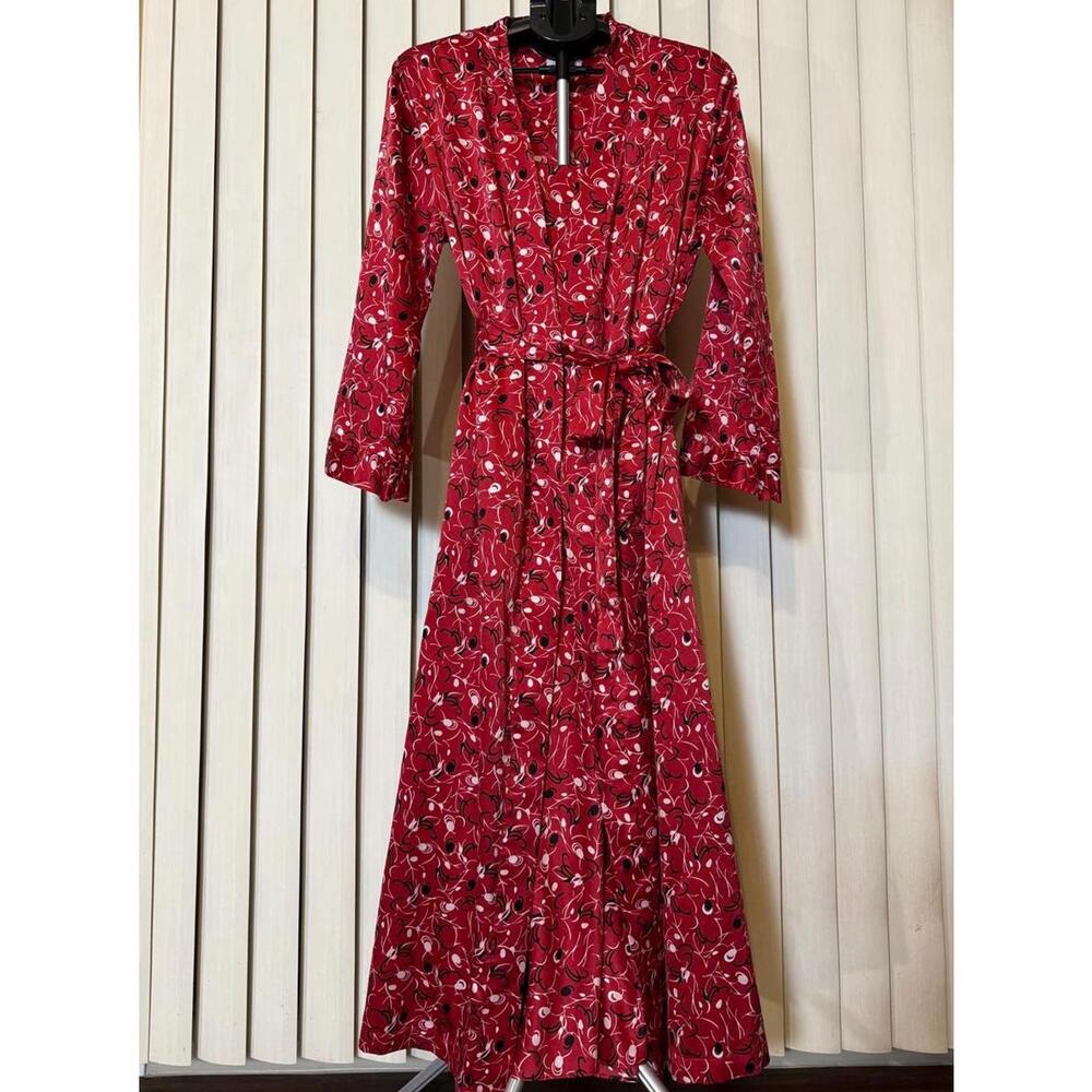CABERNET M ROBE & NIGHTGOWN SLIP SLEEPWEAR LINGERIE PAJAMA SATIN RED BLACK WHITE